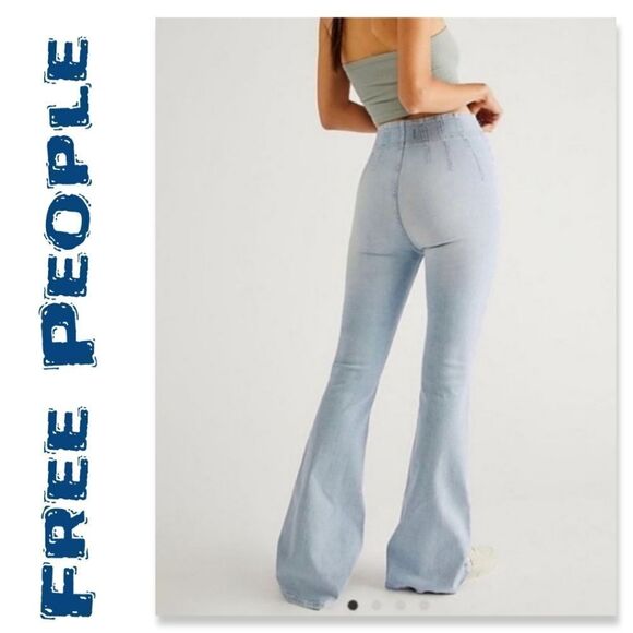 NWT Free People We The Free Jayde Flare Jeans in Sea Wash - Picture 1 of 14